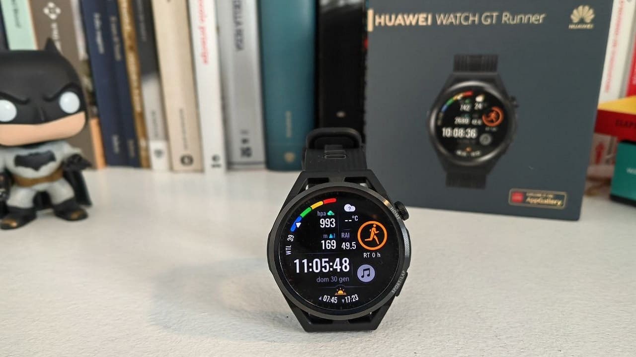 La recensione di Huawei Watch GT Runner, il tuo coach personale sul polso thumbnail