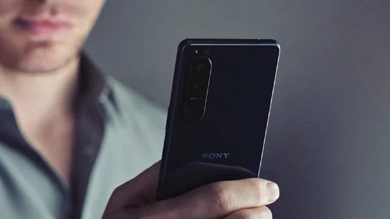 Xperia 5 IV: Sony non ha ancora abbandonato il settore mobile thumbnail