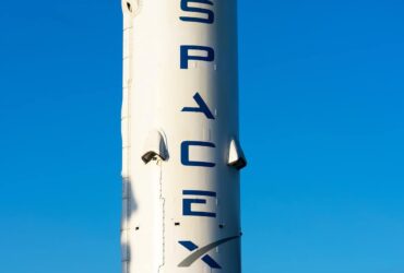 Elon Musk candida Space X per sostituire la Russia nella Stazione Spaziale Internazionale thumbnail
