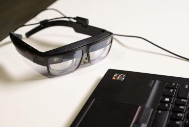 Motorola: gli occhiali smart sono il futuro ma non sostituiranno i telefoni thumbnail