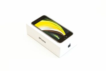 iPhone SE 2020 rester&agrave; sul mercato con un prezzo tagliato del 50%? thumbnail