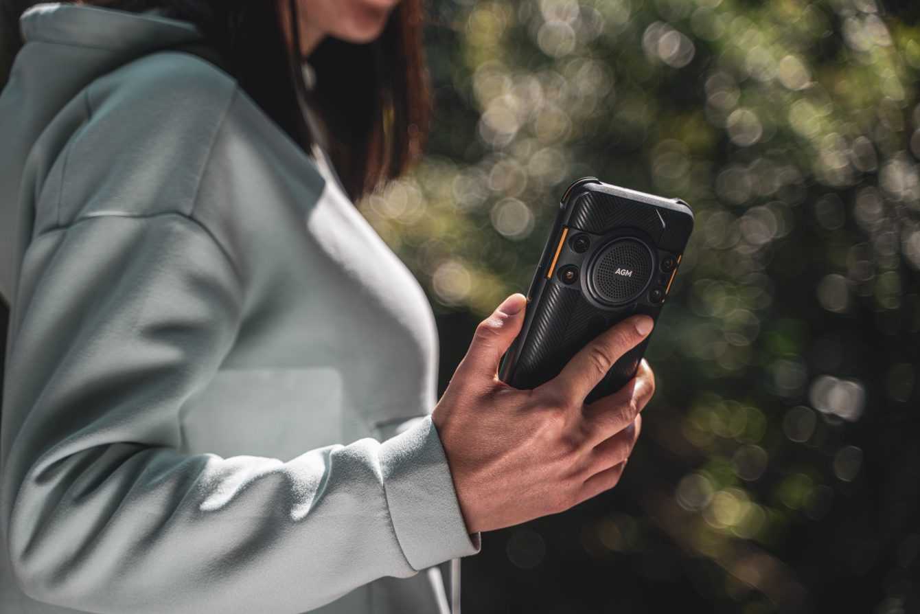 AGM H5: rugged smartphone that makes itself heard