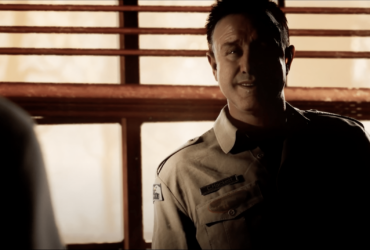 David Arquette e Ariel Winter parte del cast stellare del nuovo gioco horror The Quarry thumbnail