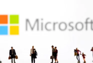 Microsoft suspends sales in Russia thumbnail