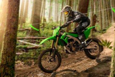 KX450X e KX250X, ecco le nuove enduro di Kawasaki thumbnail