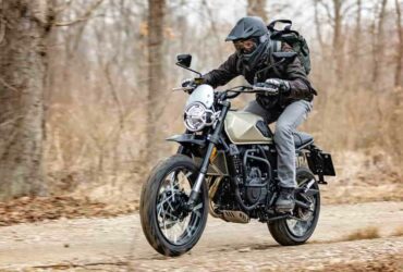 Brixton Crossfire 500 XC, arriva nelle concessionarie la nuova scrambler in salsa inglese thumbnail