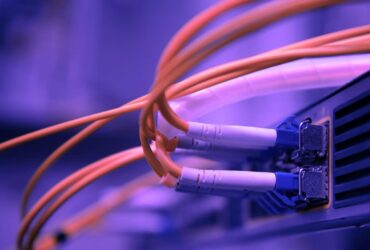 Fibra ottica in tutta Italia entro il 2026? Impossibile. Parola di ministro thumbnail