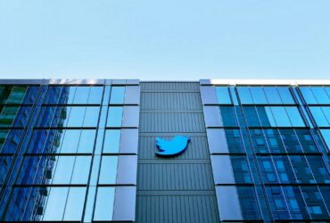 Elon Musk vicino all'accordo per l'acquisto di Twitter thumbnail