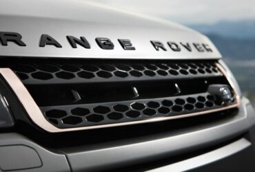Range Rover Sport, nuovi teaser in attesa del lancio del 10 maggio thumbnail