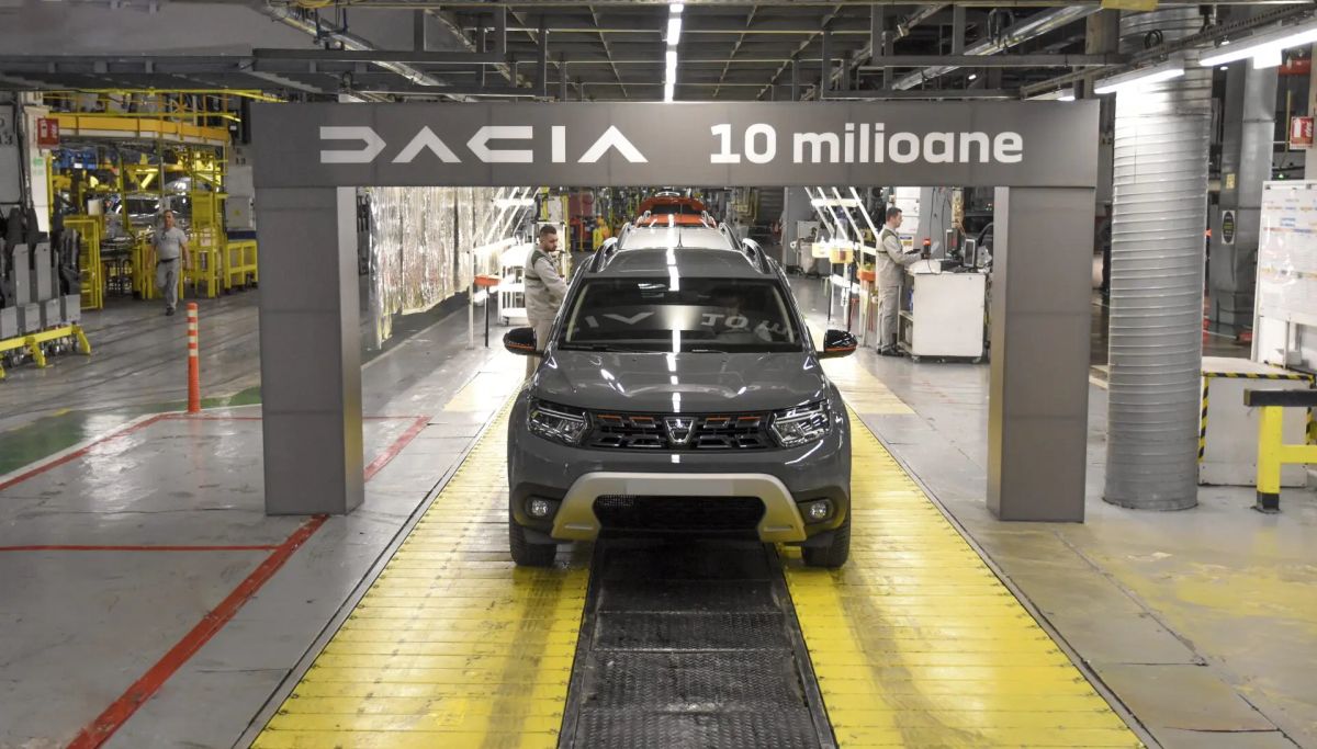 Dacia raggiunge il traguardo di 10 milioni di vetture prodotte thumbnail