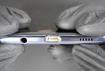 Ecco il primo smartphone Android con porta Lightning thumbnail