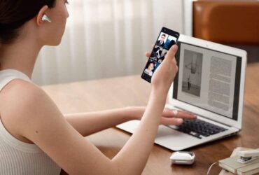 OnePlus Buds Pro in Radiant Silver: sono aperte le vendite thumbnail