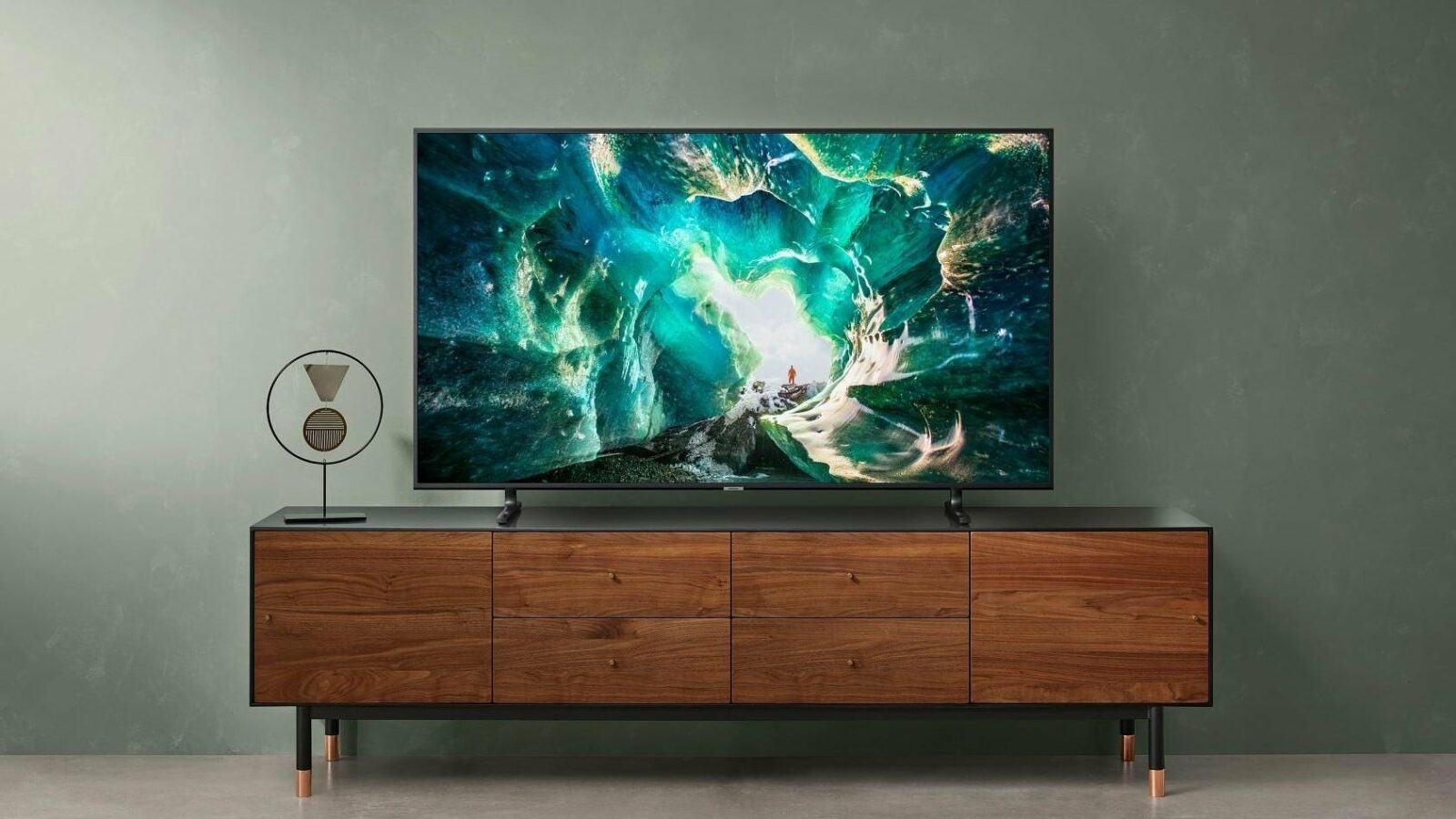 Unbox&Discover: gamma TV e audio Samsung 2022, regala esperienze innovative e personalizzate thumbnail