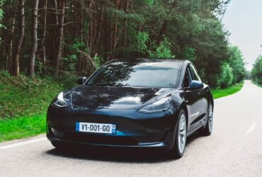 Virtuo espande la sua flotta di auto a Milano con Tesla Model 3 thumbnail