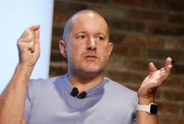 Jony Ive racconta i motivi dell'addio ad Apple thumbnail