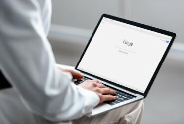 Google supporterà gli insegnati ucraini con computer e percorsi di formazione thumbnail