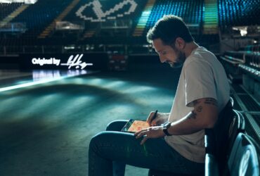 Microsoft presentala campagna Original by design con Surface Pro 8 protagonista thumbnail