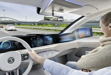 Switchable Privacy Display: l'elemento di Continental che intrattiene i passeggeri thumbnail