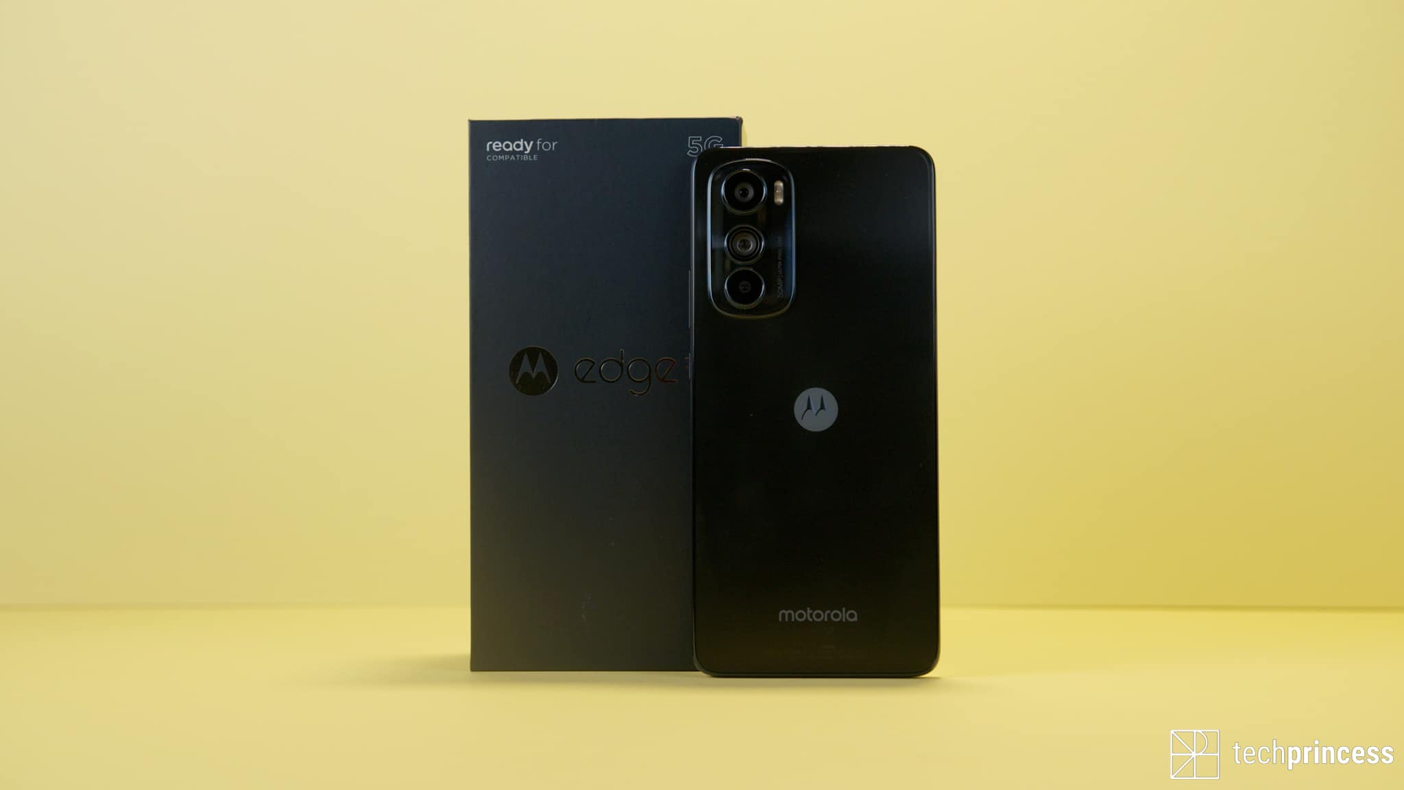 La recensione di Motorola Edge 30: uno smartphone equilibrato thumbnail