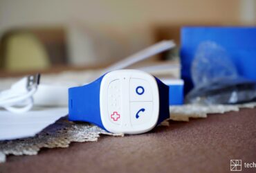 La recensione di Comarch ConTe, il bracciale per la teleassistenza thumbnail