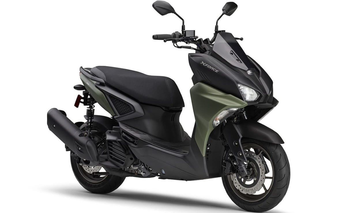 Yamaha X Force, lo scooter "all-terrain" sbarca in Giappone thumbnail