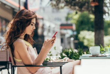 Le offerte di telefonia mobile costano meno e includono più Giga: i dati dell'Osservatorio SOStariffe.it thumbnail