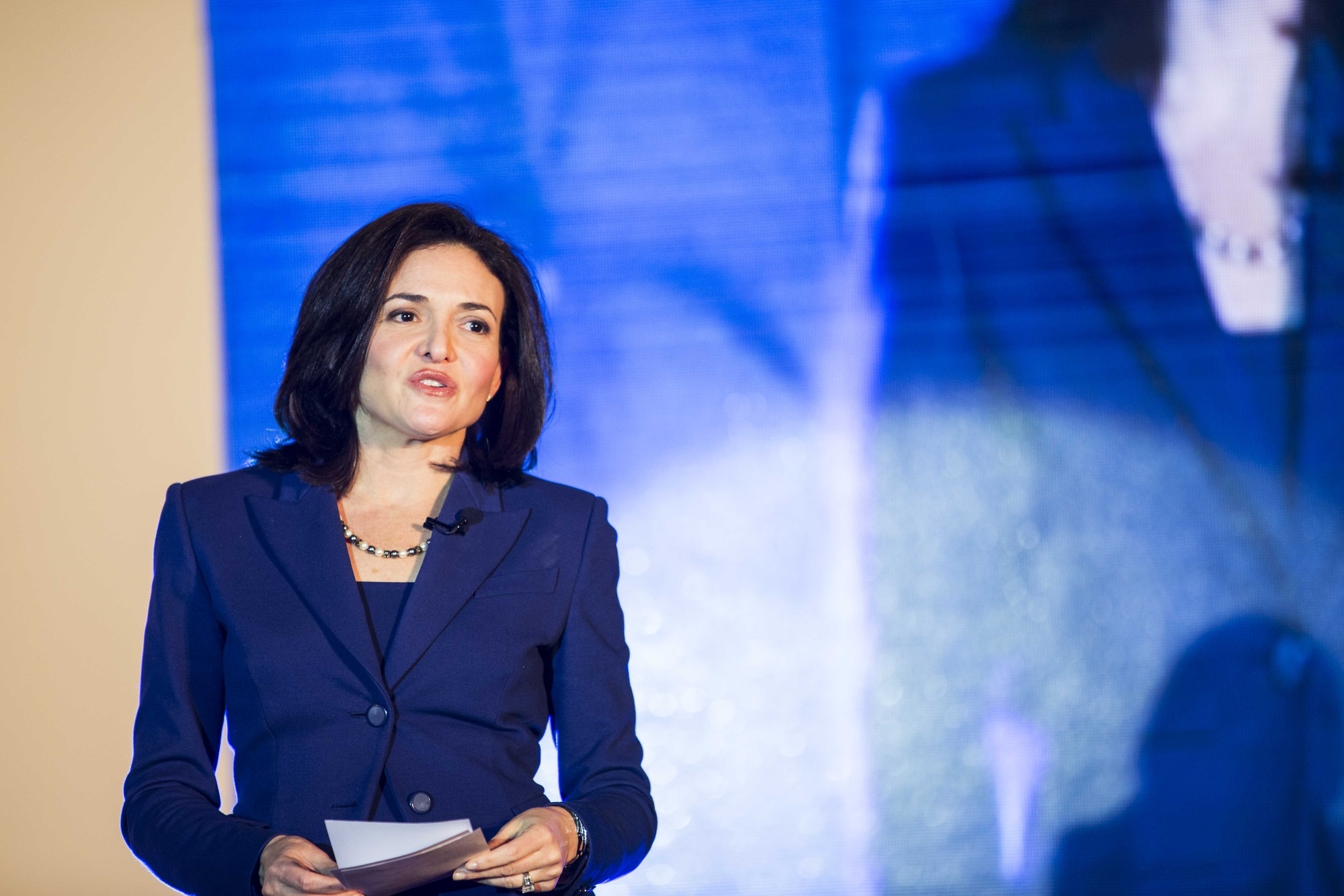 Sheryl Sandberg, COO of Meta, announces goodbye to the company thumbnail
