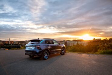 Lynk & Co lancia la nuova app per accedere a Microsoft Teams dal display dell'auto thumbnail