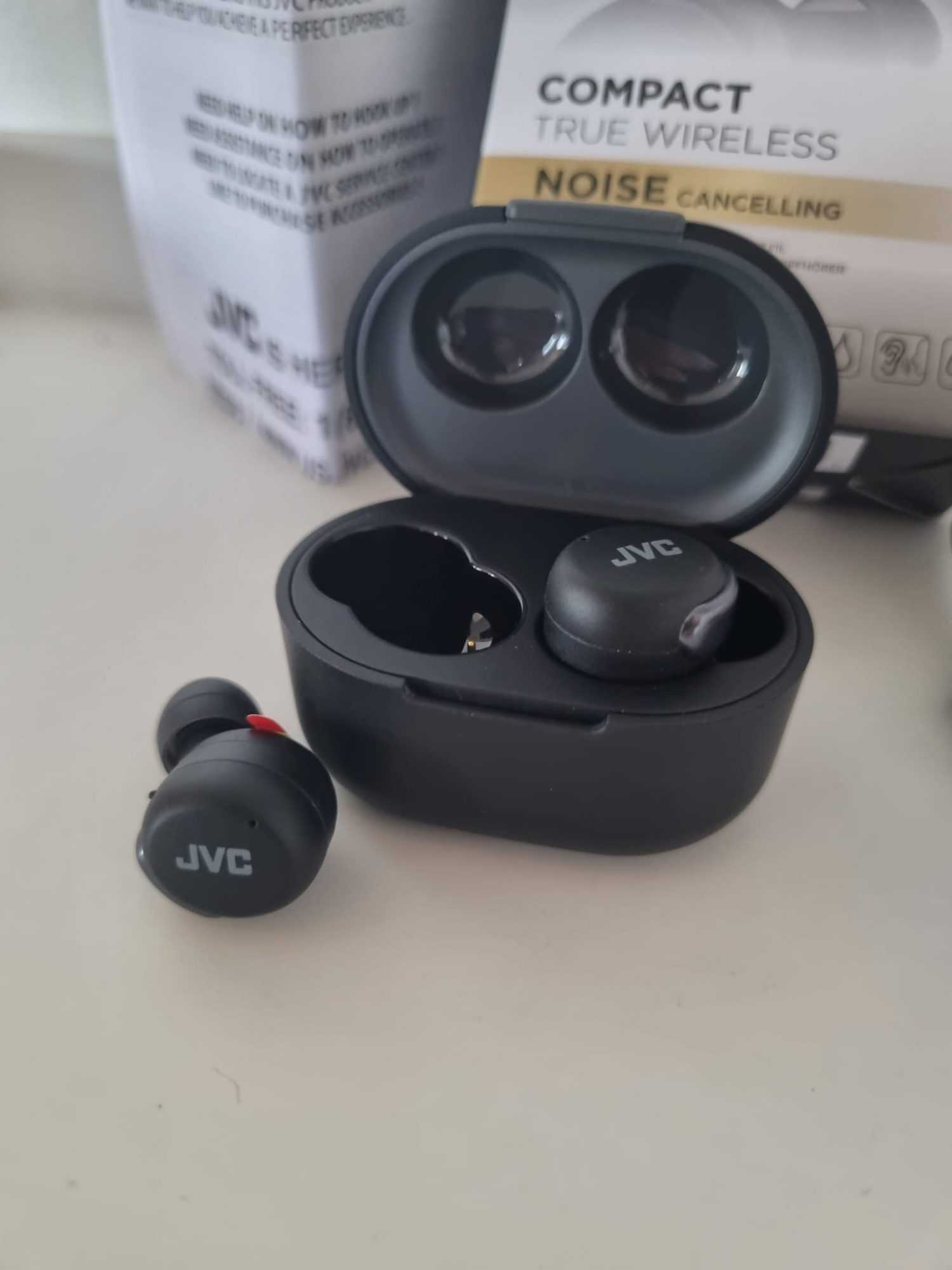 JVC HA-A30T review: great quality, small size