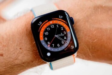 Il nuovo Apple Watch 8 misurerà la febbre thumbnail