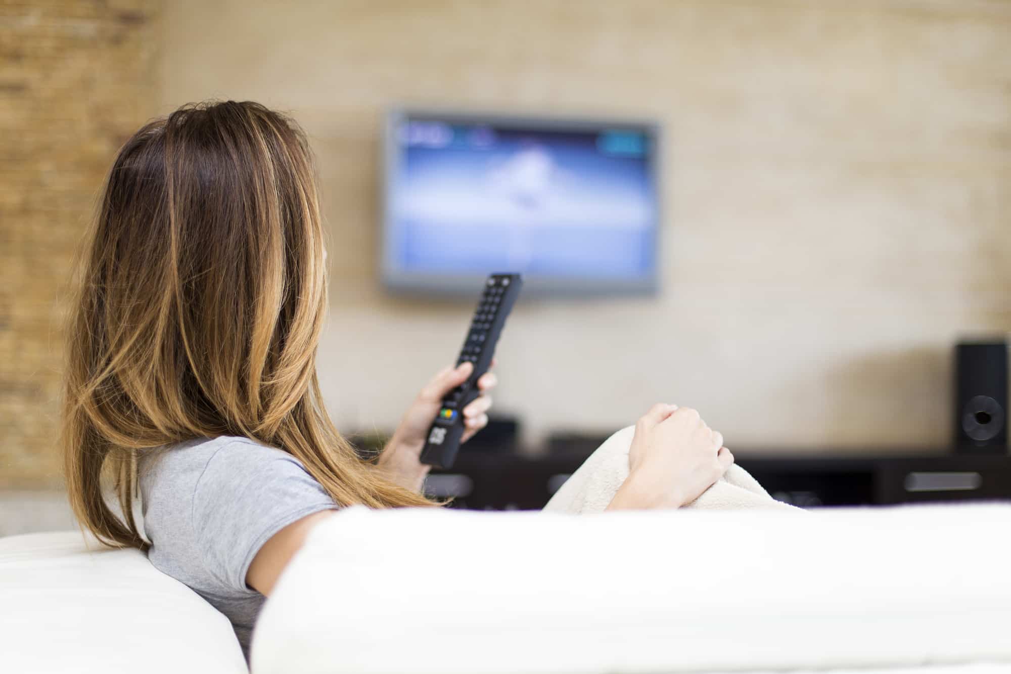 Scegliere le offerte Internet + TV conviene: il risparmio è di 125 euro thumbnail