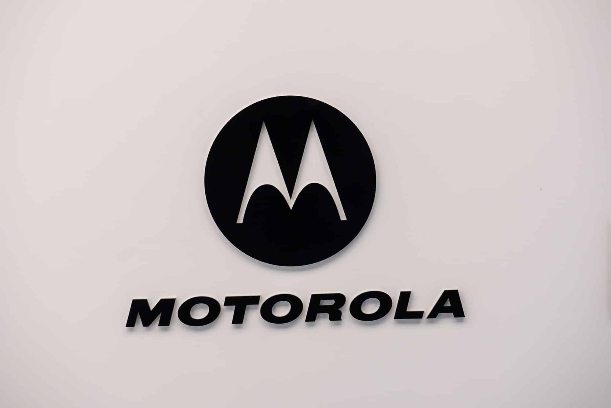 Il nuovo Motorola Razr 2022 si mostra nelle prime immagini thumbnail