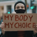 Le società tech indagate per la gestione dei dati sanitari sull'aborto thumbnail