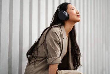 Sennheiser annuncia le nuove cuffie Momentum 4 Wireless thumbnail