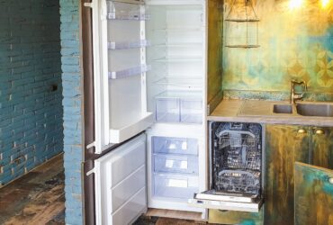 Risparmio energetico: 7 consigli per consumare meno durante le vacanze estive thumbnail