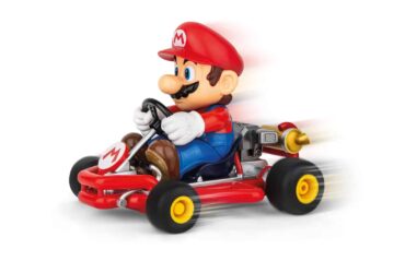 Mario Kart 8 Deluxe: nuovi percorsi aggiuntivi e radiocomandi ispirati al gioco thumbnail