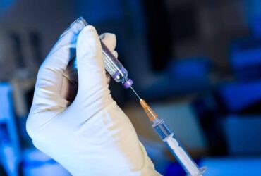 Moderna fa causa a Pfizer e BioNTech per violazione dei brevetti thumbnail