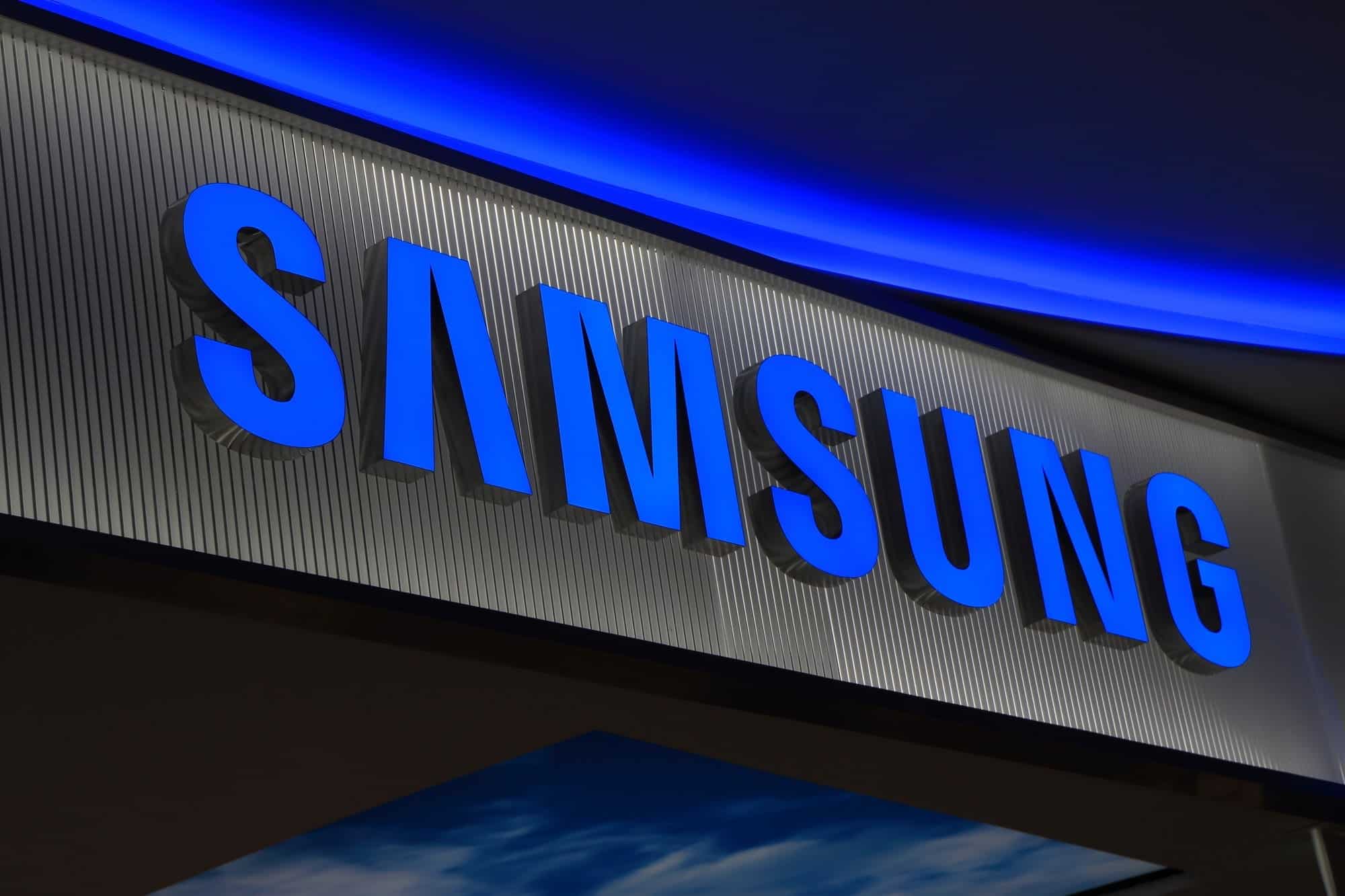 Samsung riduce la produzione di smartphone: le vendite sono inferiori alle attese thumbnail