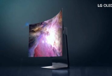 Il primo TV OLED pieghevole da 42'' di LG è pronto a rivoluzionare il gameplay thumbnail