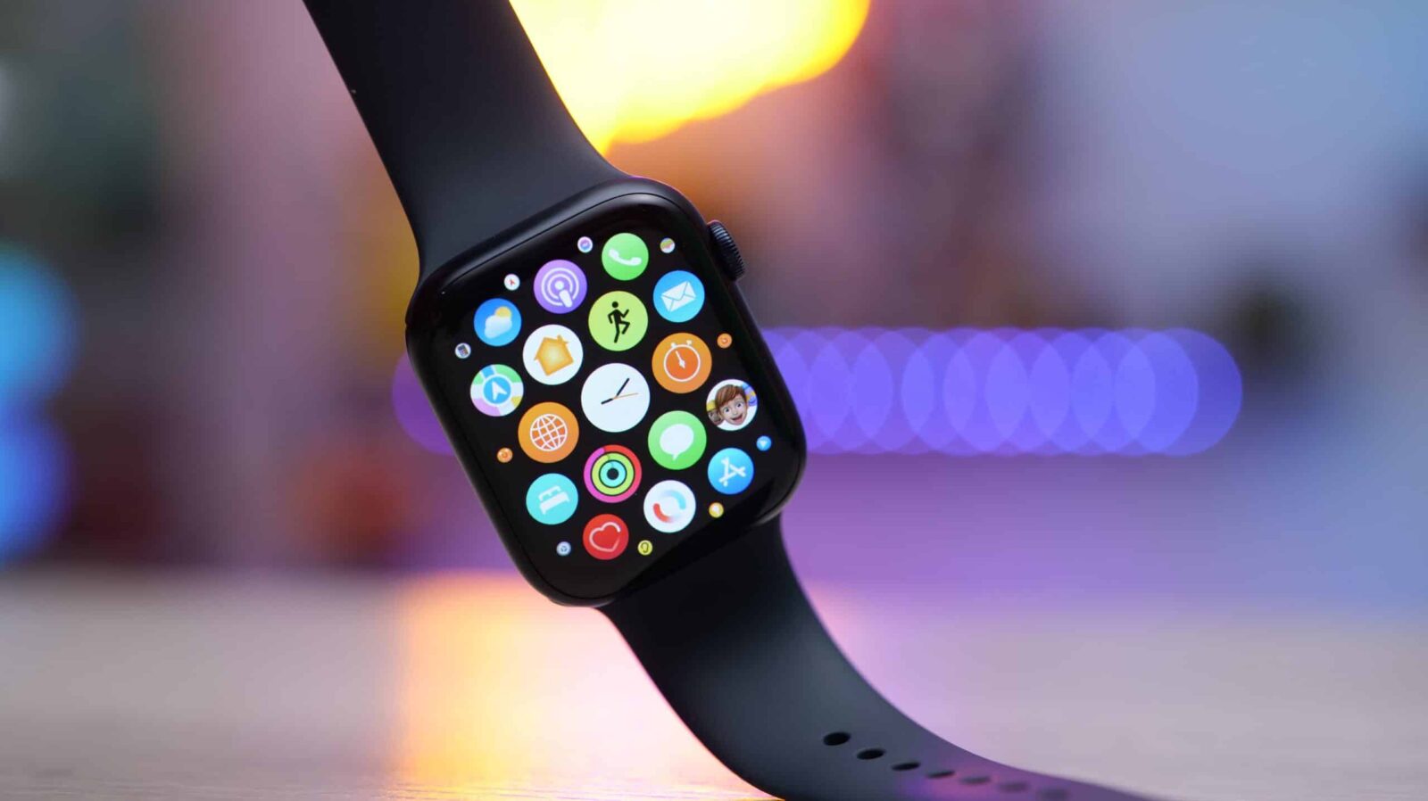 Recensione Apple Watch 8: finalmente uno smartwatch che si prende cura del corpo delle donne thumbnail