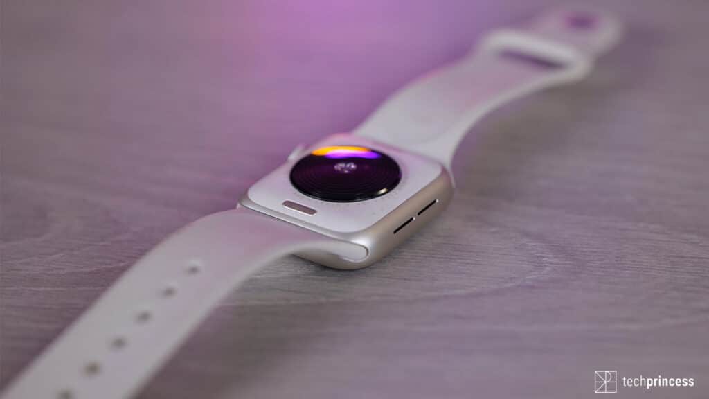 Apple Watch SE 2022 sensors review
