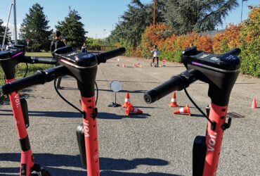 Imparare a guidare in sicurezza un monopattino elettrico thumbnail