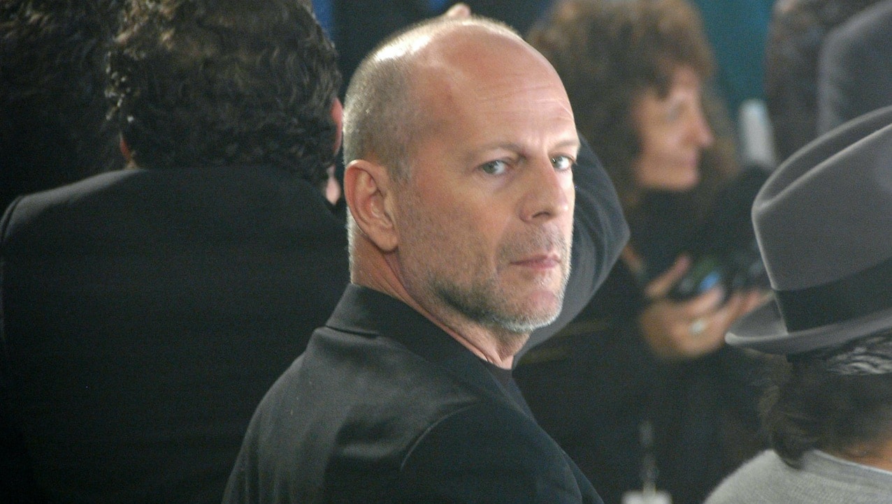 Bruce Willis si concede al deepfake: ha venduto i suoi diritti d’immagine a un’agenzia thumbnail