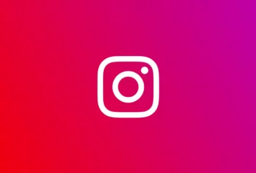 Instagram rimuove l'account di PornHub thumbnail