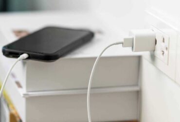 La UE chiede una maggiore durata della batteria degli smartphone thumbnail