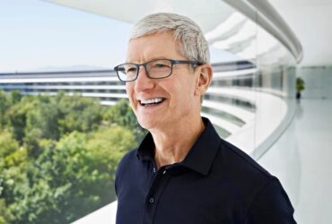 Tim Cook a Napoli per la laurea honoris causa thumbnail