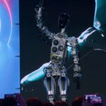 Elon Musk svela il prototipo del robot umanoide Optimus thumbnail