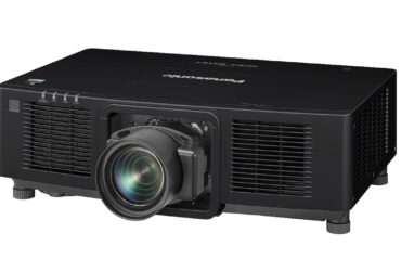 Panasonic amplia la gamma di proiettori ad alta luminosità thumbnail