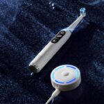 Oral-B iO10 con iOsense, lo spazzolino intelligente arriva in Italia thumbnail