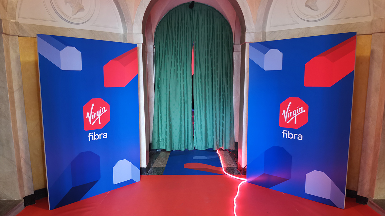 La fibra di Virgin sbarca anche in Italia thumbnail